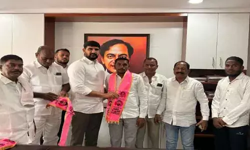 బీఆర్ఎస్ వైపు వలసల జోరు