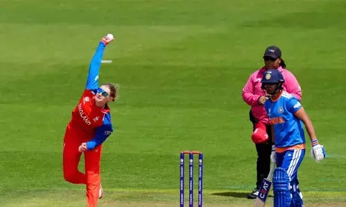 Womens T20 World Cup : రిచా ఘోష్ ఒంటరి పోరాటం వృథా.. ఇంగ్లాండ్ చేతిలో భారత్ ఓటమి