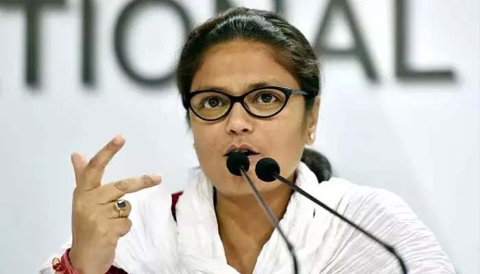మమతకు షాక్.. TMC కి మరో ఎంపీ రాజీనామా మమతకు షాక్.. TMC కి మరో ఎంపీ రాజీనామా