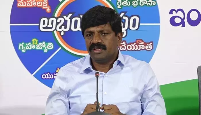 మీనాక్షి నటరాజన్ నామినేషన్ తిరస్కరణ ప్రజాస్వామ్యానికి చీకటి రోజు: ప్రభుత్వ విప్ వేముల మీనాక్షి నటరాజన్ నామినేషన్ తిరస్కరణ ప్రజాస్వామ్యానికి చీకటి రోజు: ప్రభుత్వ విప్ వేముల