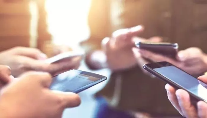 TRAI: ఎయిర్టెల్ ప్రయారిటీ 5జీ సేవలపై ట్రాయ్ నిఘా TRAI: ఎయిర్టెల్ ప్రయారిటీ 5జీ సేవలపై ట్రాయ్ నిఘా