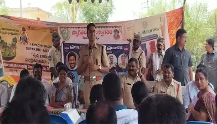 సమస్య ఎదురైతే నా దృష్టికి తీసుకురండి: డీసీపీ అంకిత్ సమస్య ఎదురైతే నా దృష్టికి తీసుకురండి: డీసీపీ అంకిత్