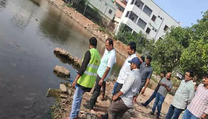 పారిశుద్ద్యానికి, పచ్చదనానికి పెద్దపీట పారిశుద్ద్యానికి, పచ్చదనానికి పెద్దపీట