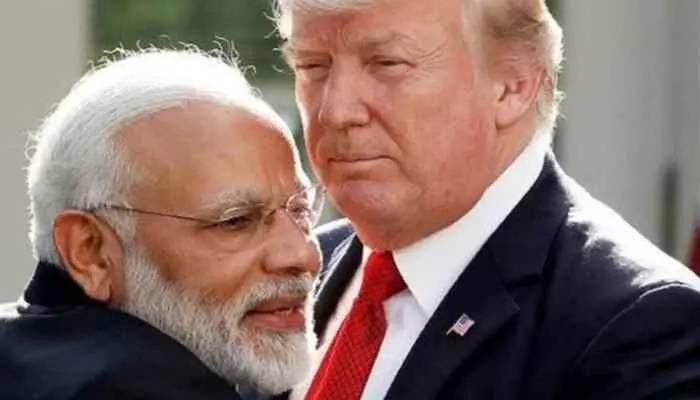 ప్రధాని మోడీపై ట్రంప్ ప్రశంసలు..ఆయన రియల్ హీరో అంటూ ! ప్రధాని మోడీపై ట్రంప్ ప్రశంసలు..ఆయన రియల్ హీరో అంటూ !