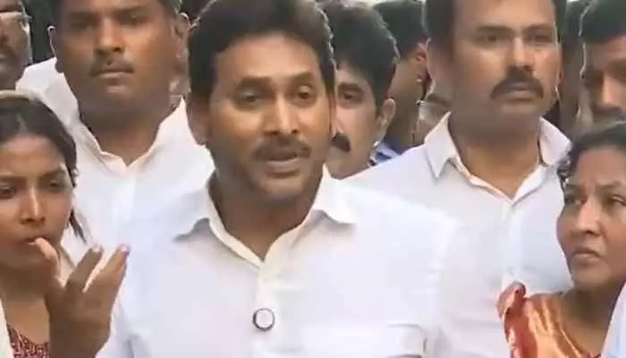 నేడు జగన్ సంచలన ప్రెస్ మీట్ నేడు జగన్ సంచలన ప్రెస్ మీట్