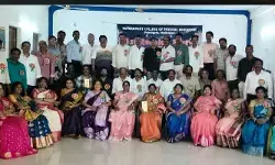 34 ఏళ్ల తర్వాత మళ్లీ కలిసిన మిత్రులు 34 ఏళ్ల తర్వాత మళ్లీ కలిసిన మిత్రులు