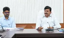 TG: రెవెన్యూ కార్యాలయాలకు మహర్దశ: శాశ్వత భవనాల నిర్మాణానికి ప్రభుత్వం కీలక నిర్ణయం! TG: రెవెన్యూ కార్యాలయాలకు మహర్దశ: శాశ్వత భవనాల నిర్మాణానికి ప్రభుత్వం కీలక నిర్ణయం!