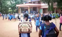 ఏపీ విద్యార్థులకు అలర్ట్.. రేపటి నుంచే స్కూళ్లు ప్రారంభం