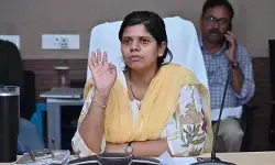 మారుమూల పల్లెలకు ఆర్టీసీ సేవలను విస్తరించాలి : కలెక్టర్ ఇలా త్రిపాఠి మారుమూల పల్లెలకు ఆర్టీసీ సేవలను విస్తరించాలి : కలెక్టర్ ఇలా త్రిపాఠి