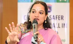 సురక్షిత వీధులు - అందరి హక్కు: సీఎంసీ కమిషనర్ సృజన సురక్షిత వీధులు - అందరి హక్కు: సీఎంసీ కమిషనర్ సృజన