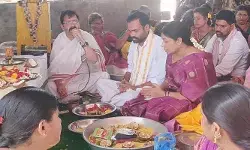 వెంకటేశ్వర అలివేలు మంగమ్మ స్వాములవారి కళ్యాణ మహోత్సవానికి పాల్గొన్నపీసీసీ సభ్యులు వెంకటేశ్వర అలివేలు మంగమ్మ స్వాములవారి కళ్యాణ మహోత్సవానికి పాల్గొన్నపీసీసీ సభ్యులు
