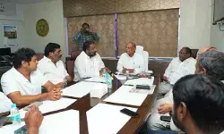 ముదిరాజ్ లను బీసీ - డీ నుంచి బీసీ - ఏ లోకి మార్చండి : మంత్రి వాకిటి శ్రీహరి ముదిరాజ్ లను బీసీ - డీ నుంచి బీసీ - ఏ లోకి మార్చండి : మంత్రి వాకిటి శ్రీహరి