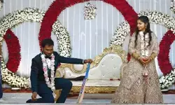 Peddi: చికిరి చికిరి పాటకు పెళ్లి కొడుకు మాస్ స్టెప్పులు Peddi: చికిరి చికిరి పాటకు పెళ్లి కొడుకు మాస్ స్టెప్పులు