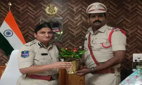 ప్రజలకు సమర్థవంతమైన సేవలందించాలి :  ఎస్పీ జానకి