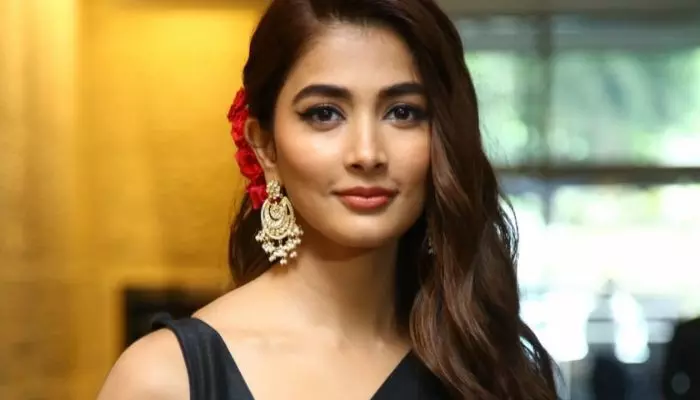 మరోసారి పూజా హెగ్డేకు షాక్.. ఆశలన్నీ గల్లంతు మరోసారి పూజా హెగ్డేకు షాక్.. ఆశలన్నీ గల్లంతు