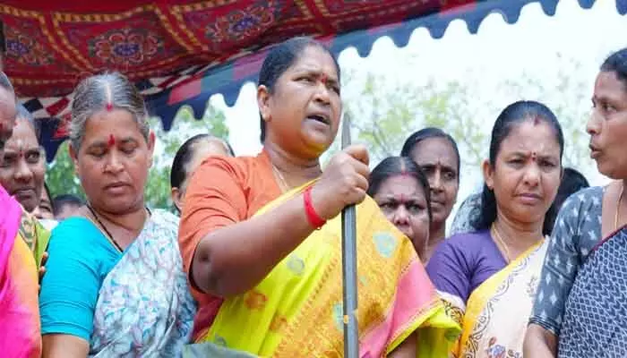 మహిళల ఆర్థిక సాధికారతకు ప్రభుత్వం పెద్దపీట : మంత్రి సీతక్క మహిళల ఆర్థిక సాధికారతకు ప్రభుత్వం పెద్దపీట : మంత్రి సీతక్క