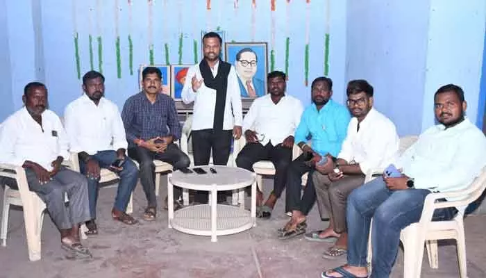 గో టు విలేజ్ కార్యక్రమాన్ని విజయవంతం చేయాలి: ఎమ్మార్పీఎస్ జిల్లా ప్రధాన కార్యదర్శి గో టు విలేజ్ కార్యక్రమాన్ని విజయవంతం చేయాలి: ఎమ్మార్పీఎస్ జిల్లా ప్రధాన కార్యదర్శి