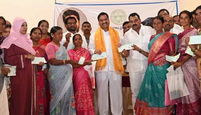 ఇబ్రహీంపట్నం అభివృద్ధికి రూ.3 వేల కోట్లు తెచ్చాం : మల్రెడ్డి ఇబ్రహీంపట్నం అభివృద్ధికి రూ.3 వేల కోట్లు తెచ్చాం : మల్రెడ్డి