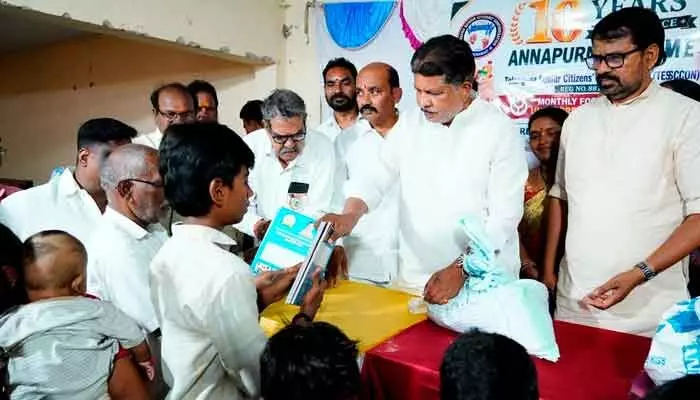 అన్నపూర్ణ సేవా కార్యక్రమం 10వ వార్షికోత్సవం ఘనంగా నిర్వహణ అన్నపూర్ణ సేవా కార్యక్రమం 10వ వార్షికోత్సవం ఘనంగా నిర్వహణ