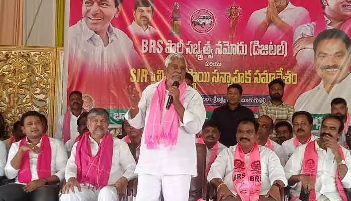 కాంగ్రెస్ మార్క్ ‘ప్రజా వంచన’ పాలనపై బీఆర్ఎస్ నేతల నిప్పులు కాంగ్రెస్ మార్క్ ‘ప్రజా వంచన’ పాలనపై బీఆర్ఎస్ నేతల నిప్పులు