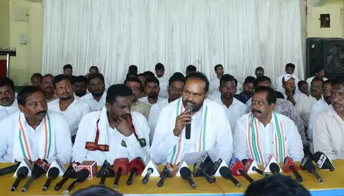 పెద్దపల్లిలో రికార్డు స్థాయిలో ధాన్యం కొనుగోళ్లు.. పెద్దపల్లిలో రికార్డు స్థాయిలో ధాన్యం కొనుగోళ్లు..