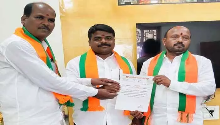 బీజేపీ వనపర్తి జిల్లా అధికార ప్రతినిధిగా నక్క మహేష్ యాదవ్ నియామకం బీజేపీ వనపర్తి జిల్లా అధికార ప్రతినిధిగా నక్క మహేష్ యాదవ్ నియామకం