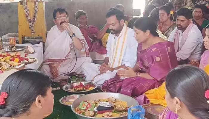 వెంకటేశ్వర అలివేలు మంగమ్మ స్వాములవారి కళ్యాణ మహోత్సవానికి పాల్గొన్నపీసీసీ సభ్యులు వెంకటేశ్వర అలివేలు మంగమ్మ స్వాములవారి కళ్యాణ మహోత్సవానికి పాల్గొన్నపీసీసీ సభ్యులు