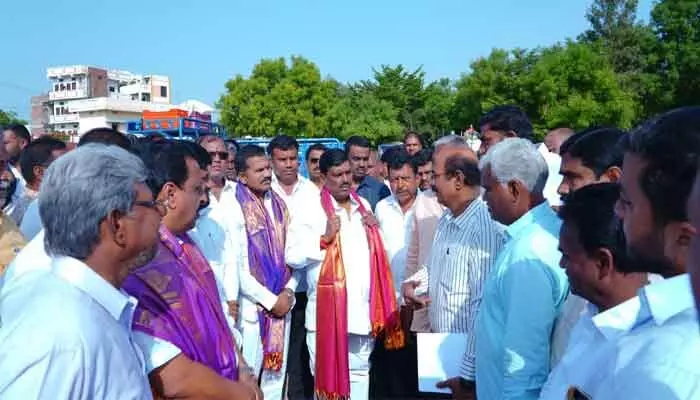 తెలంగాణలోనే ఆదర్శ మార్కెట్గా పటాన్ చెరు వ్యవసాయ మార్కెట్.. తెలంగాణలోనే ఆదర్శ మార్కెట్గా పటాన్ చెరు వ్యవసాయ మార్కెట్..