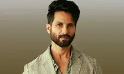రెండు ఫ్లాపులతో షాహిద్ కపూర్ కీలక నిర్ణయం.. నా జడ్జ్మెంట్ తప్పుకావచ్చంటూ షాకింగ్ కామెంట్స్ రెండు ఫ్లాపులతో షాహిద్ కపూర్ కీలక నిర్ణయం.. నా జడ్జ్మెంట్ తప్పుకావచ్చంటూ షాకింగ్ కామెంట్స్