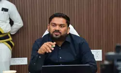 విధి నిర్వ‌హ‌ణ‌లో నిర్ల‌క్ష్యం వ‌హిస్తే క‌ఠిన చ‌ర్య‌లు త‌ప్ప‌వు : క‌లెక్ట‌ర్ హేమంత కేశ‌వ్ పాటిల్