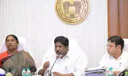 అతి త్వరలో యథావిధిగా సింగరేణి మెడికల్ బోర్డు: డిప్యూటీ సీఎం భట్టి అతి త్వరలో యథావిధిగా సింగరేణి మెడికల్ బోర్డు: డిప్యూటీ సీఎం భట్టి
