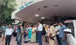 చిన్నారిపై అమానుషం.. నిందితుడిని వదిలే ప్రసక్తే లేదు : మంత్రి సీతక్క చిన్నారిపై అమానుషం.. నిందితుడిని వదిలే ప్రసక్తే లేదు : మంత్రి సీతక్క