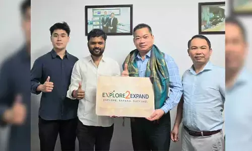 హనోయ్‌లో ఎక్స్‌ప్లోర్ టు ఎక్స్‌పాండ్ వియత్నాం