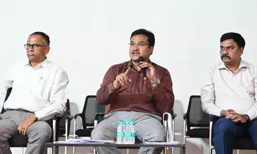 వ‌ర‌ద ముప్పు ప్రాంతాల‌పై నిరంత‌ర నిఘా ఉండాలి: హైడ్రా క‌మిష‌న‌ర్