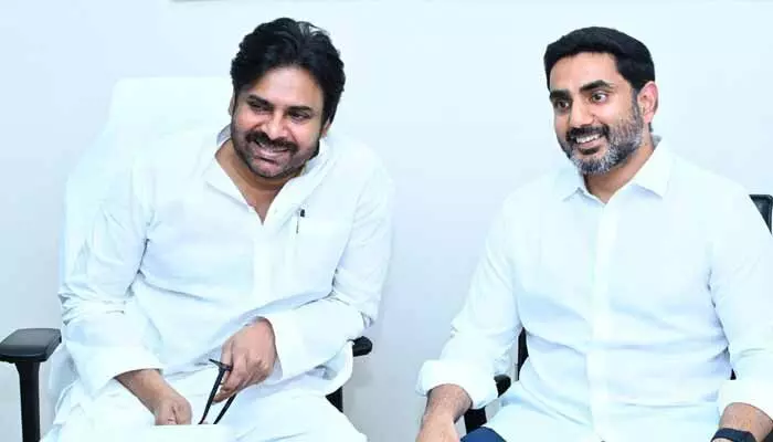 ఆ లోటు తీర్చారు.. పవన్ కల్యాణ్పై లోకేశ్ ప్రశంసలు ఆ లోటు తీర్చారు.. పవన్ కల్యాణ్పై లోకేశ్ ప్రశంసలు