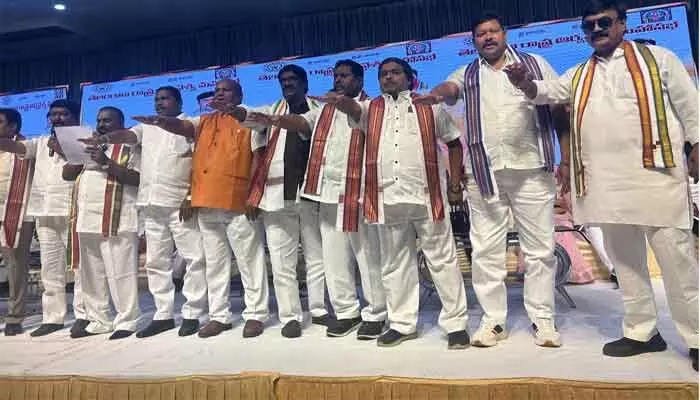 ఆర్యవైశ్య మహాసభ రాష్ట్ర ఉపాధ్యక్షుడిగా తోపాజి అనంత కిషన్ ఆర్యవైశ్య మహాసభ రాష్ట్ర ఉపాధ్యక్షుడిగా తోపాజి అనంత కిషన్