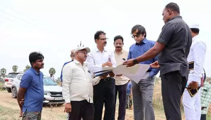 దుమ్ముగూడెం పీహెచ్సీలో సేవలపై కలెక్టర్ ఆకస్మిక తనిఖీ.. దుమ్ముగూడెం పీహెచ్సీలో సేవలపై కలెక్టర్ ఆకస్మిక తనిఖీ..