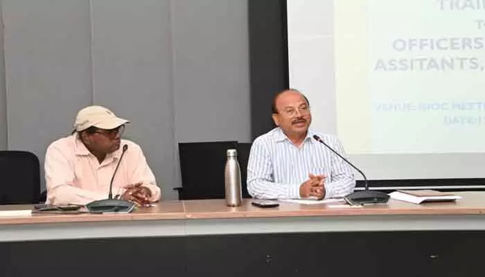 ప్రజావాణి దరఖాస్తులను నిర్ణీత గడువులోగా పరిష్కరించాలి ప్రజావాణి దరఖాస్తులను నిర్ణీత గడువులోగా పరిష్కరించాలి
