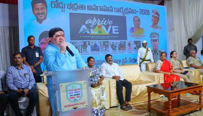 రోడ్డు భద్రత.. సామాజిక బాధ్యత.... రోడ్డు భద్రత.. సామాజిక బాధ్యత....