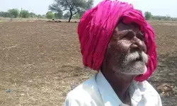 ల్యాండ్ ఫైనాన్స్కి చెక్.. ఇక ‘ప్యూర్’లో సేల్ డీడ్స్తో అప్పులు కష్టం ల్యాండ్ ఫైనాన్స్కి చెక్.. ఇక ‘ప్యూర్’లో సేల్ డీడ్స్తో అప్పులు కష్టం