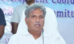 కీలక పరిణామం.. మాజీ ఎంపీ కేశినేని నాని పై కేసు నమోదు కీలక పరిణామం.. మాజీ ఎంపీ కేశినేని నాని పై కేసు నమోదు