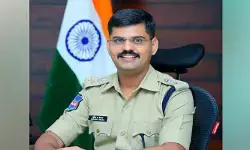 ఈనెల 17న మెగా జాబ్ మేళా : ఎస్పీ కేకన్ సుధీర్ రామ్నాథ్ ఈనెల 17న మెగా జాబ్ మేళా : ఎస్పీ కేకన్ సుధీర్ రామ్నాథ్