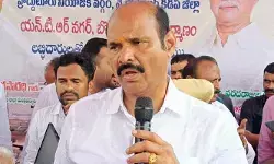 హౌసింగ్ శాఖపై మంత్రి పార్థసారథి సీరియస్.. అధికారులకు కీలక ఆదేశాలు హౌసింగ్ శాఖపై మంత్రి పార్థసారథి సీరియస్.. అధికారులకు కీలక ఆదేశాలు