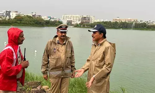 వర్షాలపై క్షేత్రస్థాయిలో డీజీపీ పర్యటన