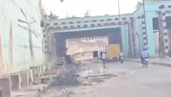 రాష్ట్రలో కలకలం.. మ్యాన్ హోల్లో బయటపడ్డ అస్థిపంజరం రాష్ట్రలో కలకలం.. మ్యాన్ హోల్లో బయటపడ్డ అస్థిపంజరం