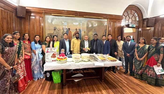 లండన్‍లో ఘనంగా తెలంగాణ డే వేడుకలు