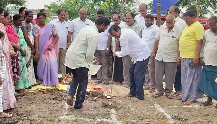 మేడారం గ్రామ అభివృద్ధికి కాంగ్రెస్ ప్రభుత్వం కట్టుబడి ఉంది.. మేడారం గ్రామ అభివృద్ధికి కాంగ్రెస్ ప్రభుత్వం కట్టుబడి ఉంది..