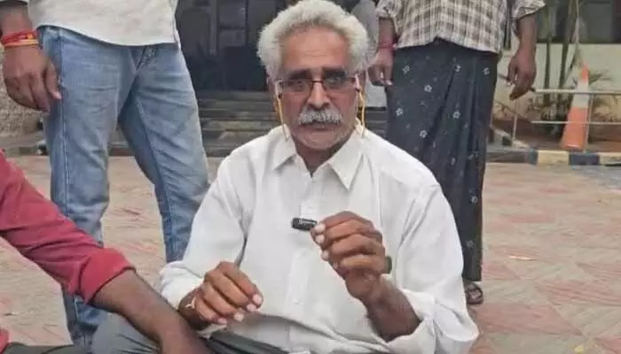 పోలీస్ స్టేషన్ ఎదుట టీడీపీ నేత పులిమి రామిరెడ్డి ధర్నా పోలీస్ స్టేషన్ ఎదుట టీడీపీ నేత పులిమి రామిరెడ్డి ధర్నా