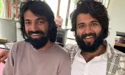 నాగ్ అశ్విన్ పై మరోసారి తన అభిమానాన్ని చాటుకున్న విజయ్ దేవరకొండ నాగ్ అశ్విన్ పై మరోసారి తన అభిమానాన్ని చాటుకున్న విజయ్ దేవరకొండ