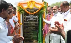 కేంద్ర, రాష్ట్ర ప్రభుత్వాలు కలిస్తేనే అభివృద్ధి సాధ్యం : మంత్రి బండి సంజయ్ కుమార్